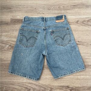Levi’s 550 shorts